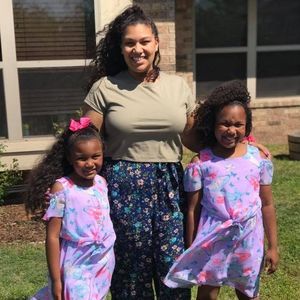 Meet your Posher, Candace